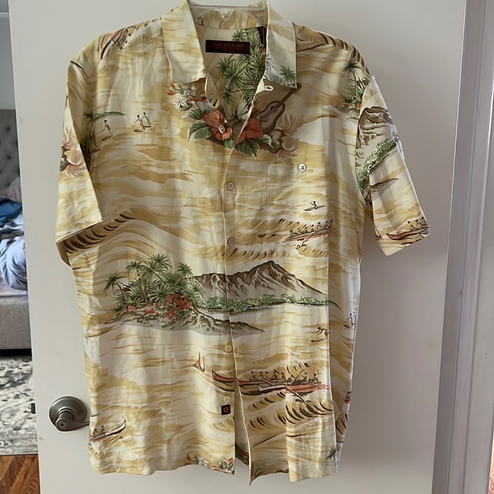 Tori Richard Shirt